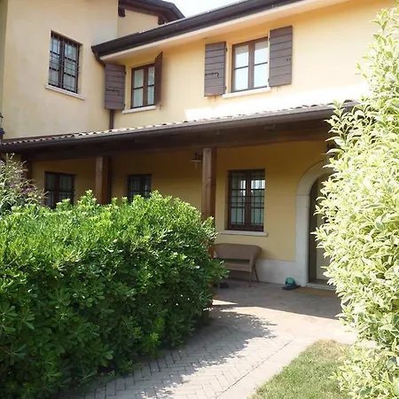 Agriturismo Corte Arcadia 4* San Martino della Battaglia