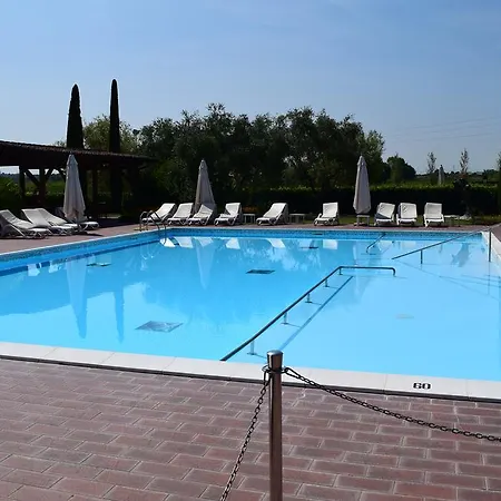 Appart hôtel Agriturismo Corte Arcadia San Martino della Battaglia